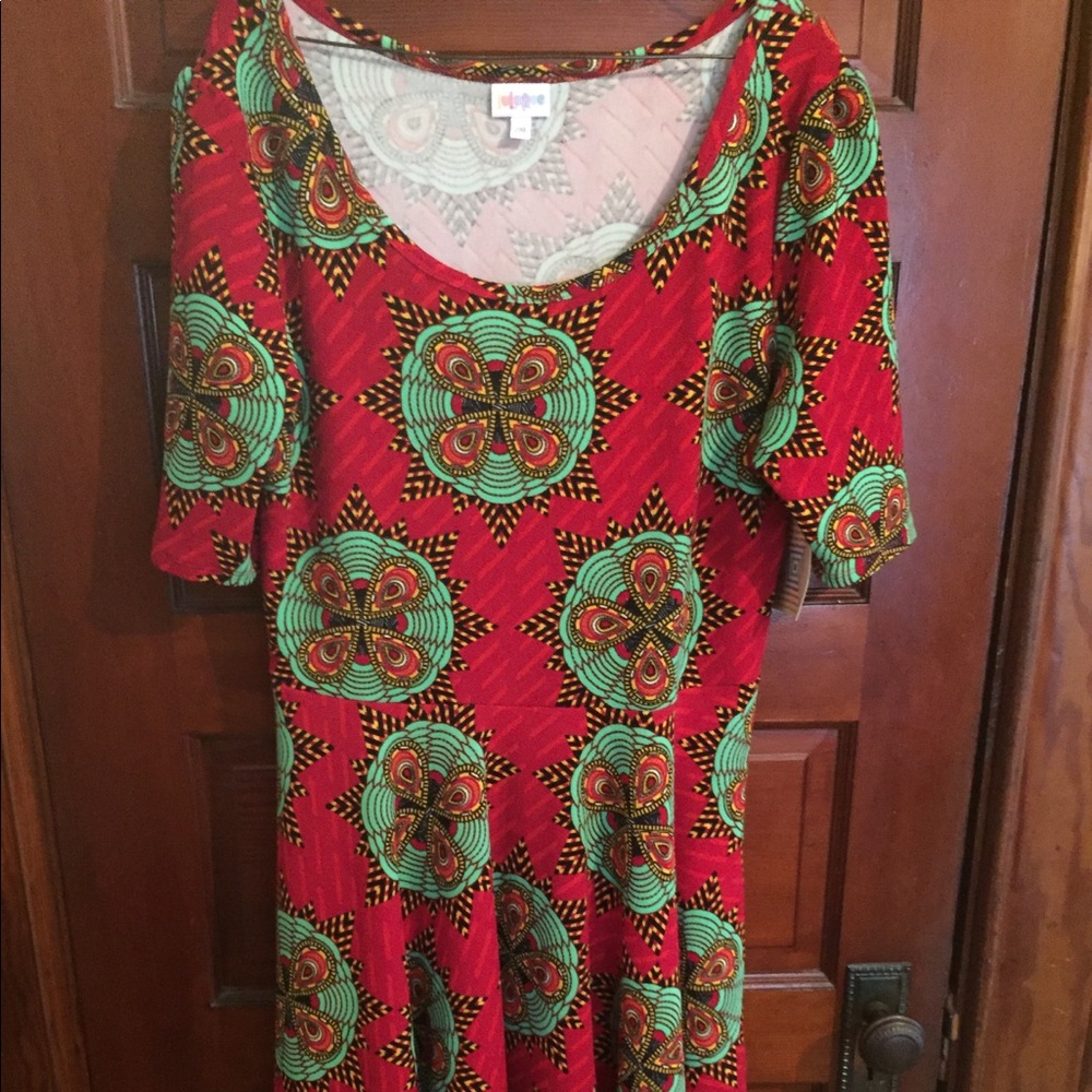 Lularoe nicole 2x NWT kneed length
